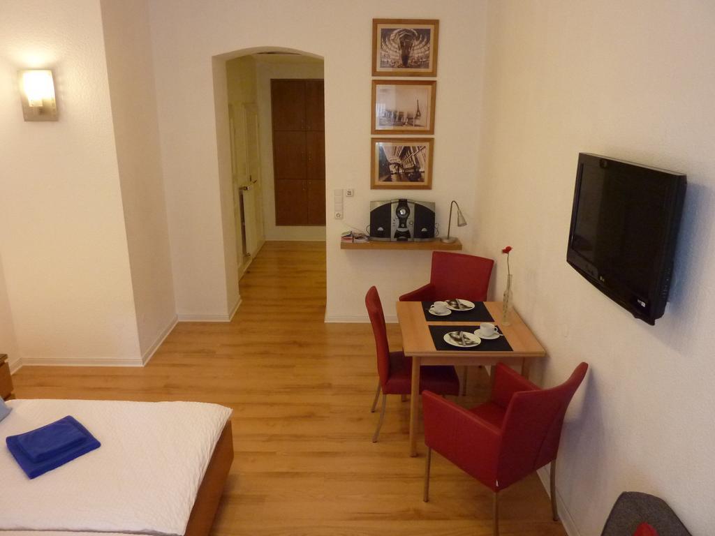 Lessing-Apartment Dusseldorf Exterior photo